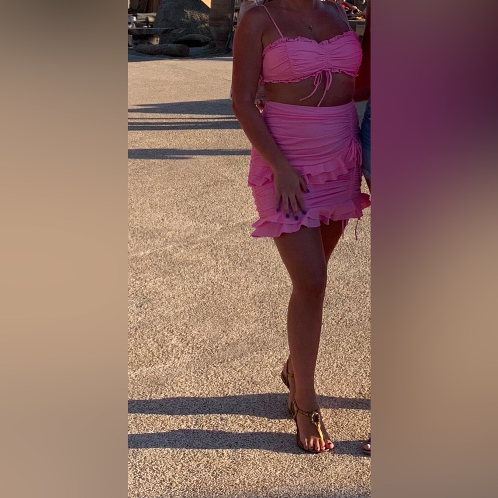 Tiger Mist 2 piece set (skirt & top) in color bubble gum pink
